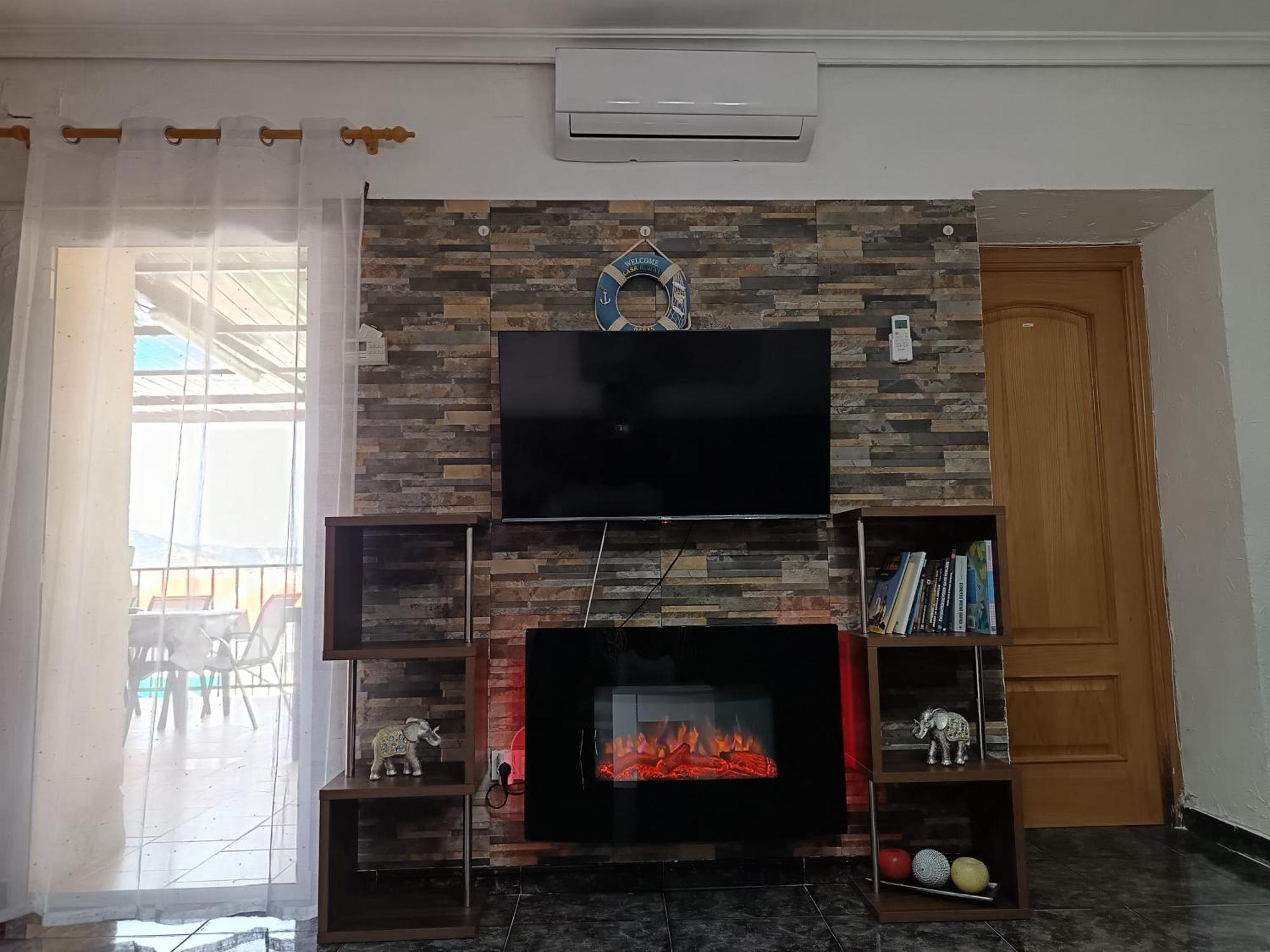 Casa Oasis Puertollano, Una Casa Rural En Puertollano, Agradable, Con Piscina En Zona Tranquila Ngoại thất bức ảnh
